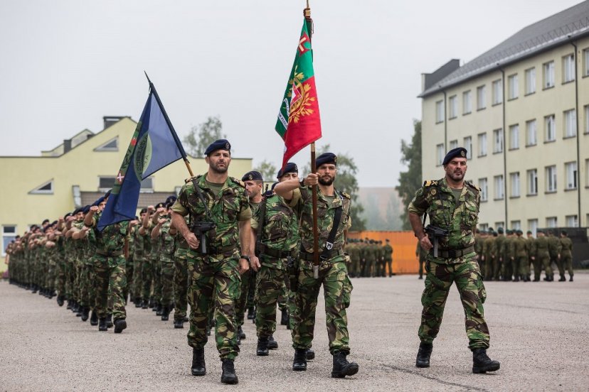 Išlydėti tarnybą Lietuvoje baigę ketvirtojo Portugalijos rotacinių pajėgų kontingento kariai