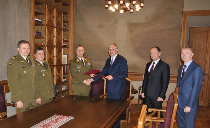 Vilniaus universitetas ir Lietuvos kariuomenė bendradarbiaus kibernetinio saugumo srityje