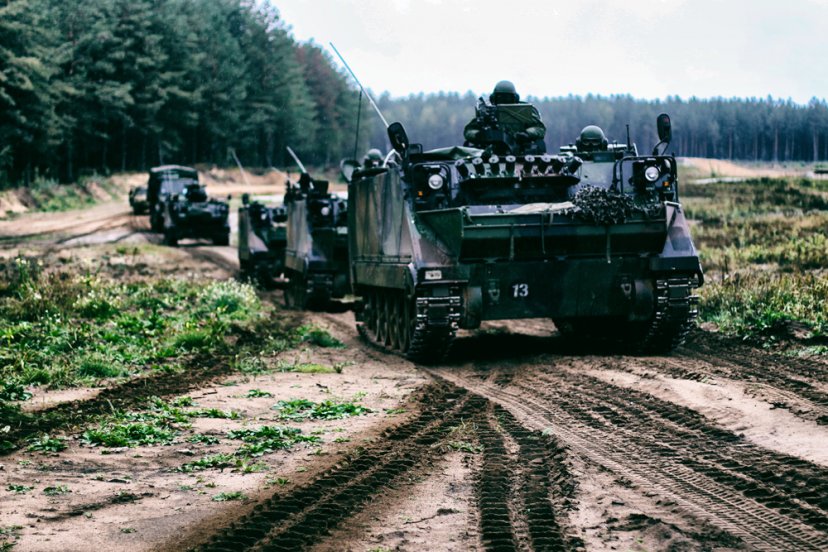 LDK Algirdo bataliono kariai kartu su sąjungininkais iš JAV treniruojasi vykdyti karines...