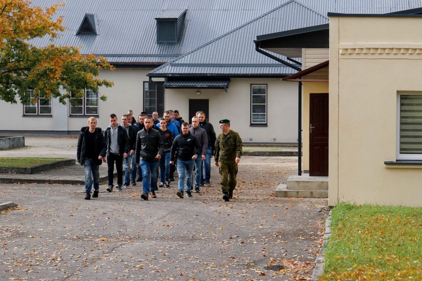 Lietuvos kariuomenėje tarnybą pradėjo daugiau nei 700 karių