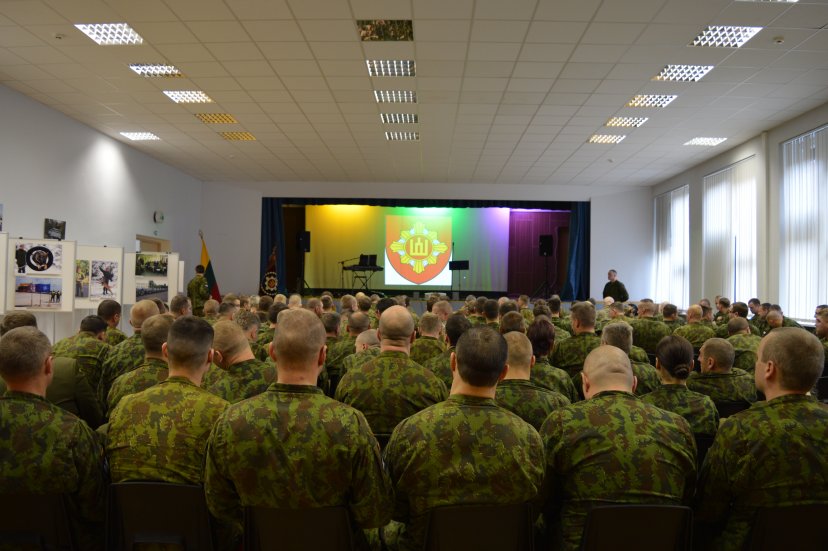 Atkurtai  Karo policijai - 20 metų