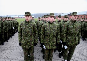 Inžinerijos bataliono šauktiniai sėkmingai įveikė pirmąjį karinio rengimo etapą - 4