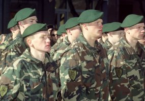 Fotogalerija: istorinės nuotraukos iš didžiausio Nepriklausomos Lietuvos karinio parado 2004-ųjų... - 5