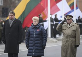 Atkurtos kariuomenės šimtmetį Vilniuje palydėjo karinis paradas ir tūkstančiai žmonių - 1