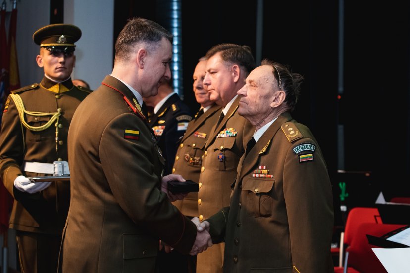 Vilniaus įgulos atsargos kariai minėjo kariuomenės dieną