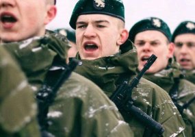 Nusimetę uniformą: apie „užklasinę veiklą“ pasakoja Algirdo bataliono karys - 1