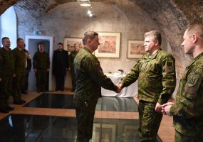 Dviem kariuomenės viršiloms įteikti aukščiausi puskarininkių – seržanto majoro – kariniai laipsniai  - 2
