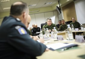 Gynybos štabe aptartas ir įtvirtintas Lietuvos kariuomenės bendradarbiavimas su VRM... - 2