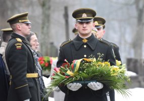 Nepriklausomybės akto signatarai pagerbti Rasų kapinėse  - 4