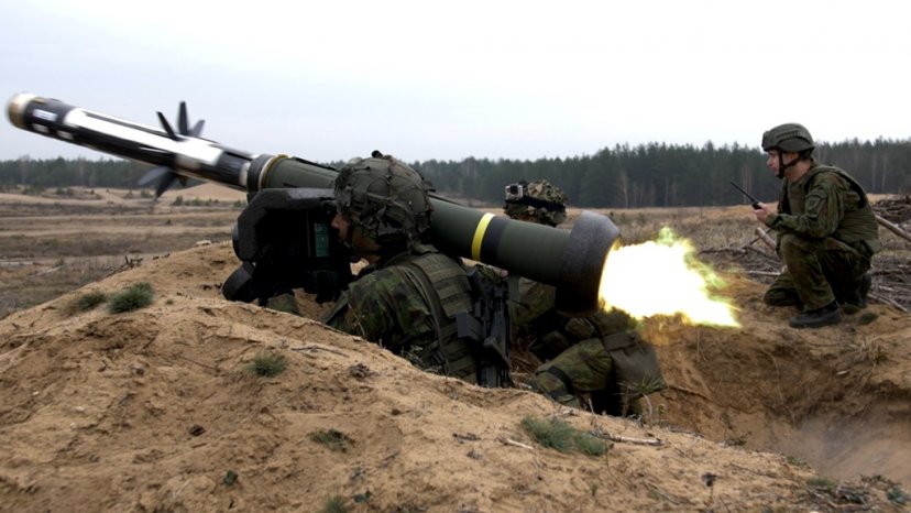 Lietuvos kariuomenė papildė JAV gamybos prieštankinių raketų sistemų „Javelin“ atsargas 