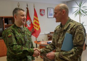 Lietuvoje lankėsi JAV 1-osios pėstininkų divizijos vadovavimo elemento vadas - 2