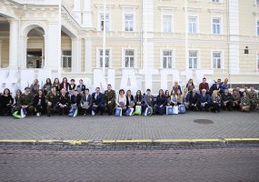Apdovanoti rašinių konkurso „Mes esame NATO“ nugalėtojai  - 1