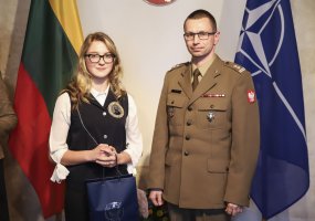 Apdovanoti rašinių konkurso „Mes esame NATO“ nugalėtojai  - 4