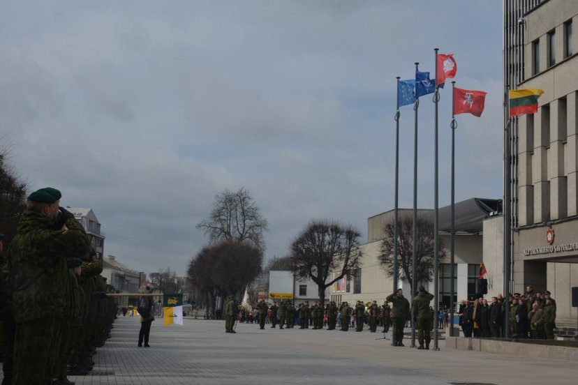 Lietuvos kariuomenės kariniai vienetai mini įstojimo į NATO 15-os metų sukaktį 