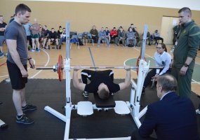 Baigėsi Atvirasis štangos spaudimo turnyras Gynybos štabo viršininko taurei laimėti  - 2