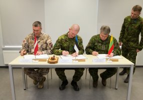 Baltijos šalių kariuomenių vadai Estijoje aptarė bendradarbiavimą ir regiono saugumą - 1