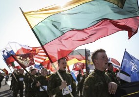 Runway Run 2019 - 9 thousand participants marked NATO anniversary - 1