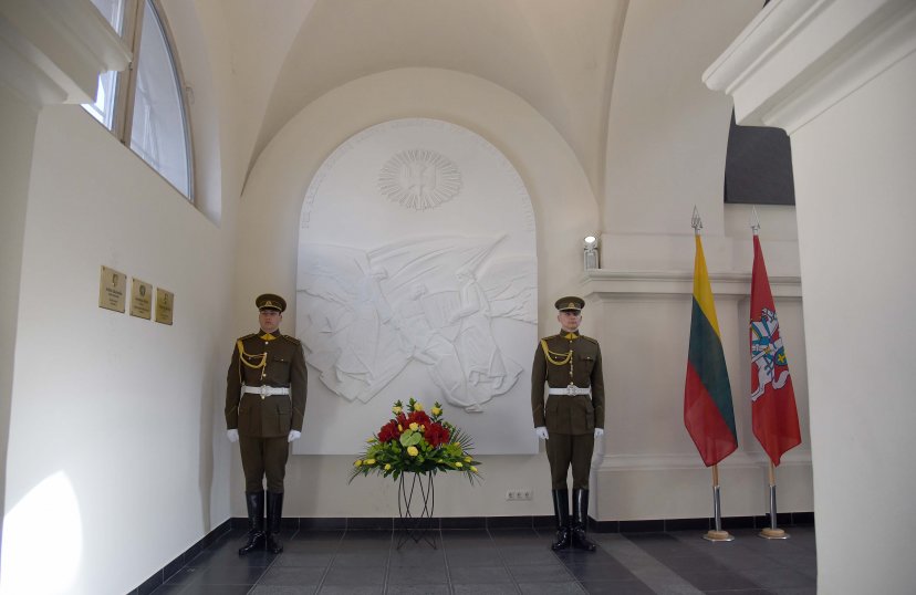 Šv. Ignoto bažnyčioje atidengtas bareljefas žuvusiems Lietuvos kariams 