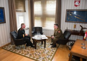 Kariuomenės vadas gen. ltn. Jonas Vytautas Žukas: Kanada – reikšminga mūsų regiono saugumo rėmėja - 3