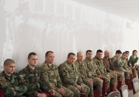 Lietuvos karo akademijoje baigimo pažymėjimai įteikti Tarptautinių anglų kalbos kursų klausytojams  - 1