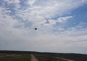 Oro atakos valdymo pratybose JAV naikintuvai bombardavo Lietuvos kariuomenės Specialiųjų... - 1