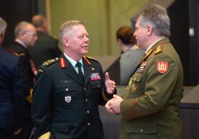 Lietuvos kariuomenės vadas Briuselyje dalyvavo Europos Sąjungos ir NATO karinių komitetų... - 6