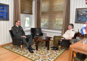 Nyderlandų sausumos pajėgų vadas: „Jūsų šalies gynyba yra mūsų prioritetas - 1