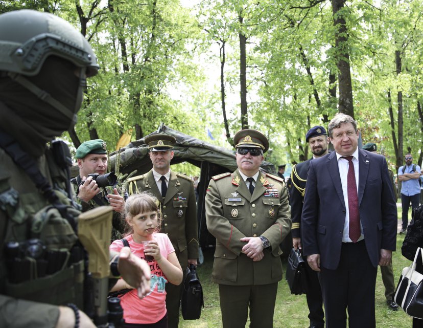 Tauragėje baigėsi Kariuomenės ir visuomenės vienybės diena “Mes – tai Jūs!”