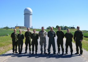 Brg. gen. Raimundas Vaikšnoras lankėsi Karinių oro pajėgų vienetuose  - 6