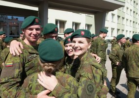 Aukštųjų mokyklų studentams suteiktas atsargos leitenanto laipsnis - 2