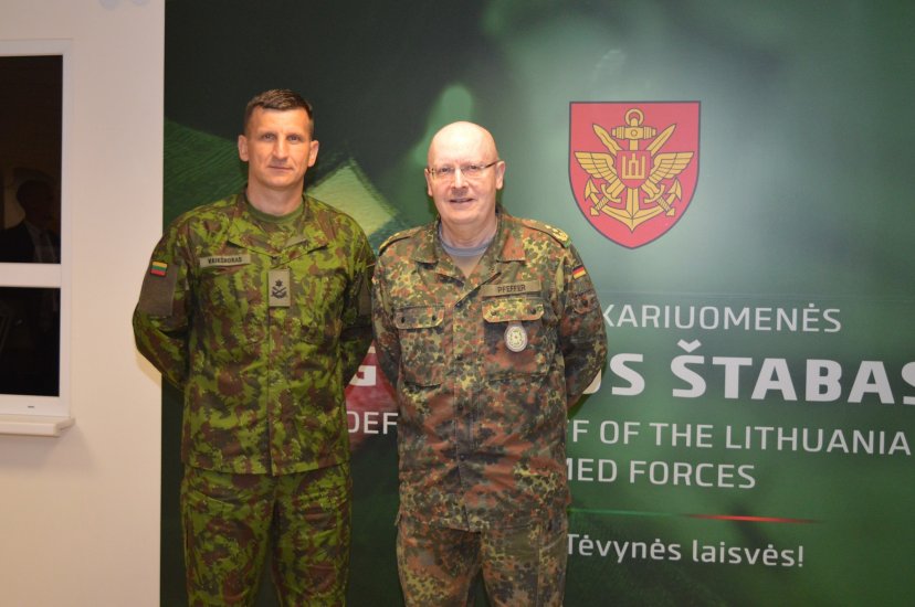 Commander of the German Bundeswehr Joint Forces Operations Command on a visit in Lithuania