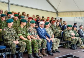 Pasikeitė Lietuvoje dislokuotos NATO Priešakinių pajėgų kovinės grupės vadai - 2