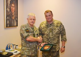 Vilniuje lankėsi Ukrainos Generalinio štabo vadovybė   - 5