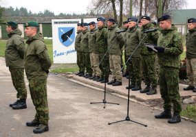 NPPKT kariai įveikė bazinį kario kursą - 5