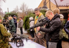 Pratybų „Geležinis vilkas 2019-II” rajone – karių susitikimas su gyventojais  - 3