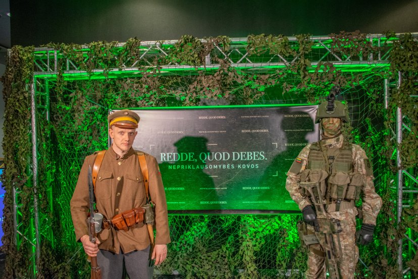 Dokumentiniame filme dviejų batalionų kariai atkūrė prieš šimtmetį vykdytas karines operacijas 