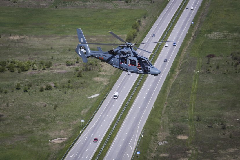 Greta pasirengimo šalies gynybai: 2019-aisiais Lietuvos kariai ieškojo pasiklydusiųjų,...
