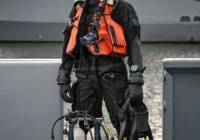 Vasario 16-osios proga – šešiolika kasdienybės akimirkų karo laive - 6