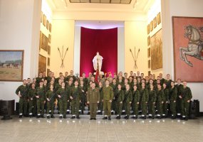 Kaune Lietuvai prisiekė 61 jaunesniųjų karininkų vadų mokymų klausytojas - 2