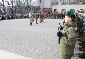 Kaune Lietuvai prisiekė 61 jaunesniųjų karininkų vadų mokymų klausytojas - 3