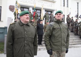Karo logistai ir šauliai kartu paminėjo svarbias savo vienetų metines - 4