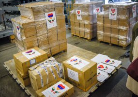 Lietuvos karinių oro pajėgų orlaivis „Spartan” išskraidino humanitarinę pagalbą Armėnijai,... - 1