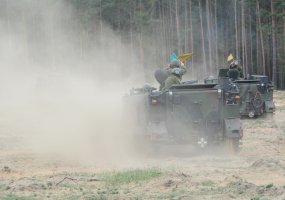 Būsimam šarvuočio vadui padeda sportas - 1