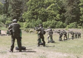 Gerėjant situacijai dėl pandemijos kariuomenėje mažėja apribojimų tarnybai ir pratyboms  - 3