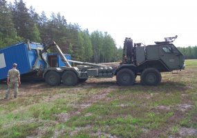 Kariai tobulino įgūdžius Autotechnikos seržanto kurse - 1