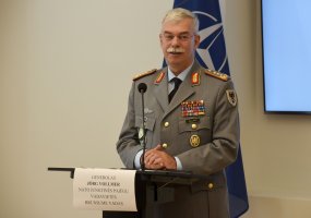 Kariuomenės vadas padėkojo NATO Jungtinei pajėgų vadavietei už aktyvų rūpinimąsi Lietuvos gynyba  - 6
