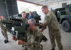 Karinių oro pajėgų Aviacijos bazėje lankėsi Lietuvos Respublikos Prezidentas - 4