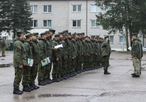 Motorizuotoje pėstininkų brigadoje „Žemaitija“ karines žinias ir įgūdžius atnaujino apie 350... - 1