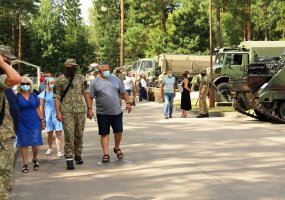 Lietuvos Respublikai prisiekė Lietuvos didžiojo kunigaikščio Kęstučio motorizuotojo pėstininkų... - 4