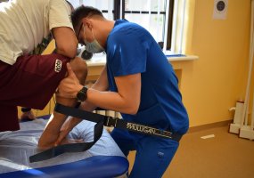 Karo medicinos tarnybos kineziterapeutas: „Žmonės skirtingai toleruoja skausmą. Traumos –... - 1